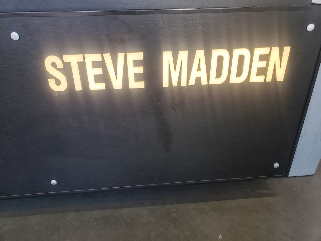 Steve Madden | 24201 Valencia Blvd, Valencia, CA 91355, USA | Phone: (661) 753-9510