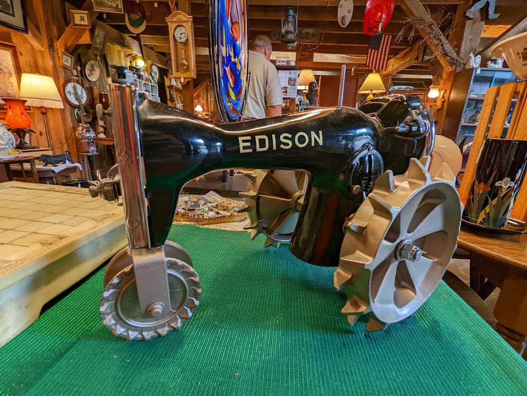 Rockbridge Trading Post, LLC | 26790 US-33, Rockbridge, OH 43149, USA | Phone: (740) 385-7800