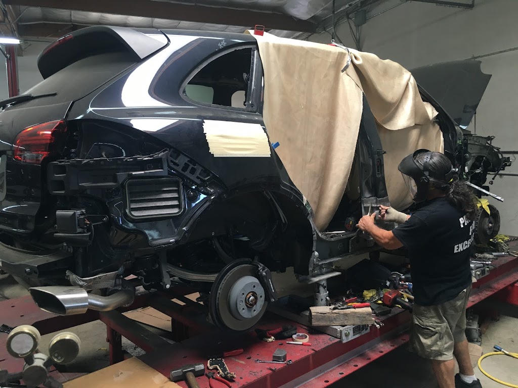 2020 Autobody Tech - City of Industry | 1300 Bixby Dr, City of Industry, CA 91745, USA | Phone: (626) 336-6000