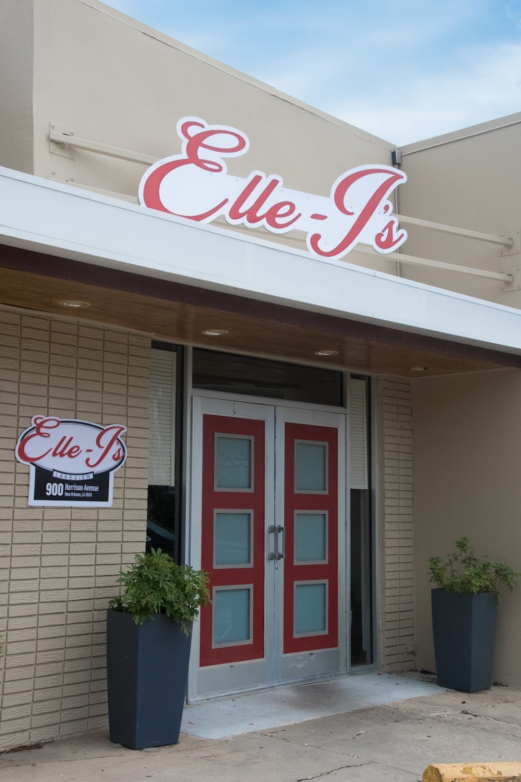 Elle-Js Lakeview | 900 Harrison Ave, New Orleans, LA 70124, USA | Phone: (504) 459-2262
