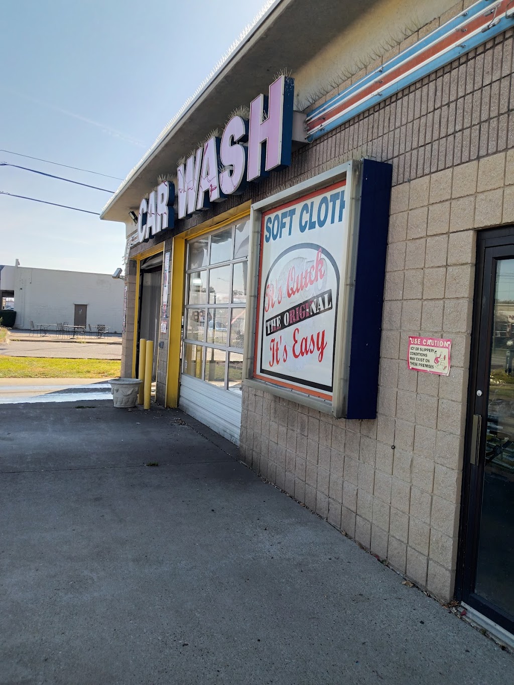 U Wash Inc | 838 S Wayne Rd, Westland, MI 48186, USA | Phone: (734) 722-3663