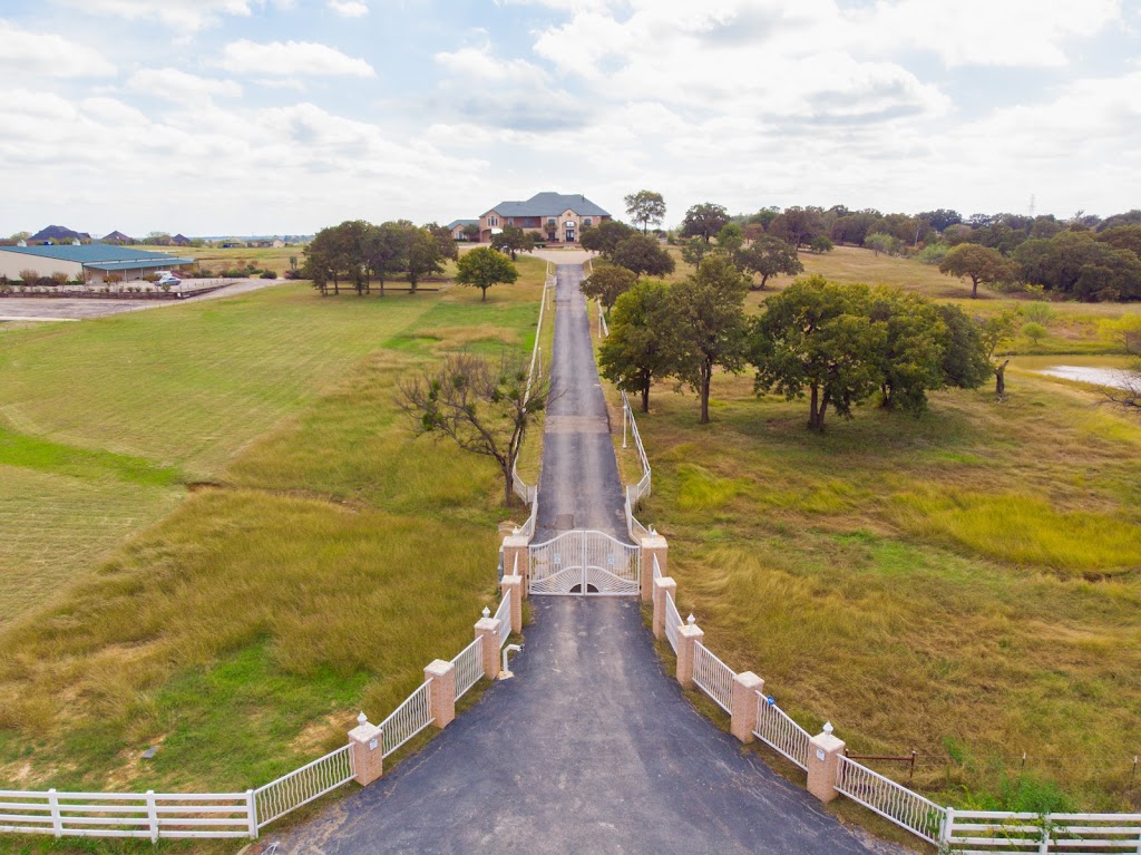 Riverwalk Ranch | 6960 Dick Price Rd, Mansfield, TX 76063, USA | Phone: (877) 863-3869