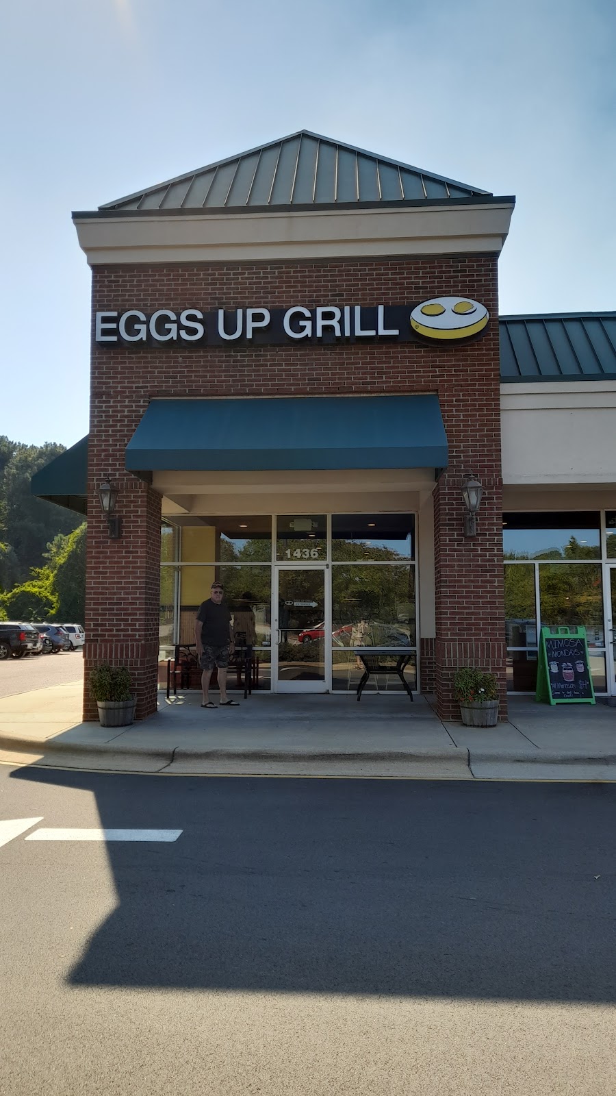 Eggs Up Grill | 1436 N Main St, Fuquay-Varina, NC 27526, USA | Phone: (919) 285-4463