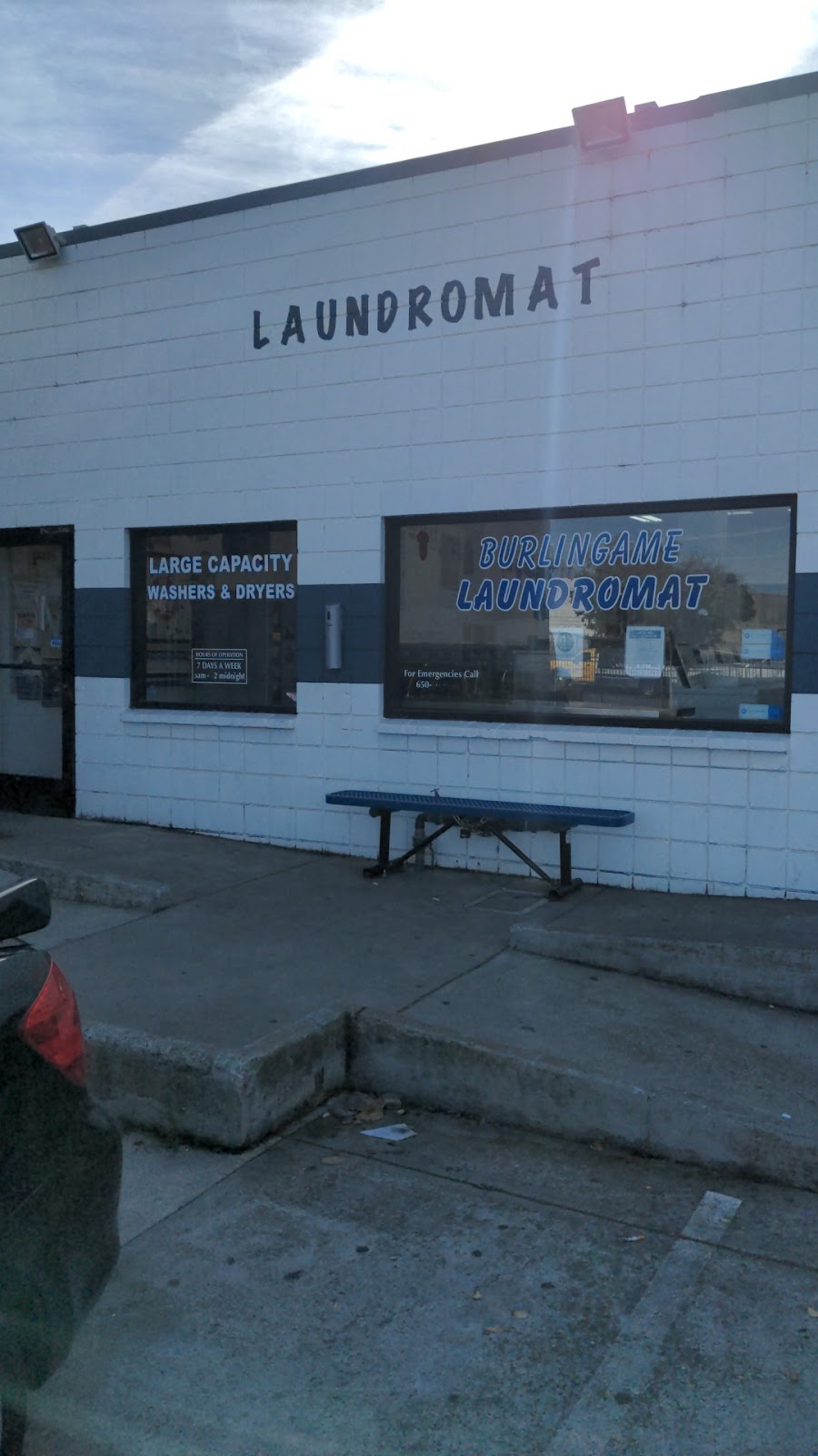 Burlingame Laundromat | 1255 California Dr, Burlingame, CA 94010, USA | Phone: (650) 534-4727