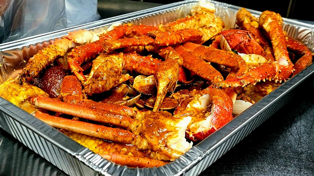 Boil bay Cajun Seafood and Bar | 3244 Holland Rd #100a, Virginia Beach, VA 23453, USA | Phone: (757) 689-8888