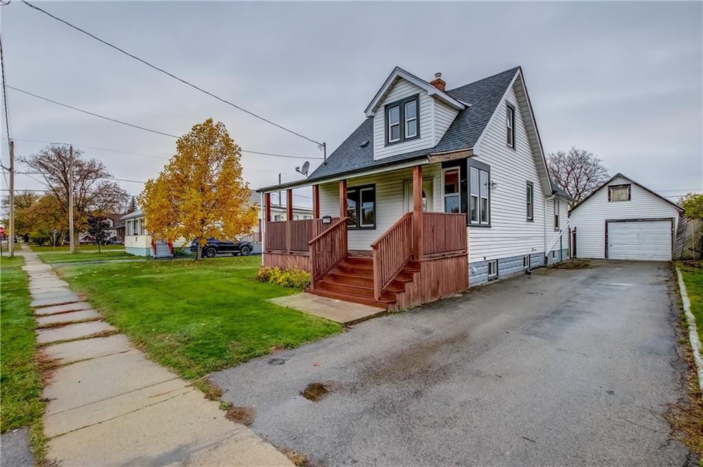 Sebastien Dusseault / Real Estate | 41 Main St W, Grimsby, ON L3M 1R3, Canada | Phone: (905) 730-3783
