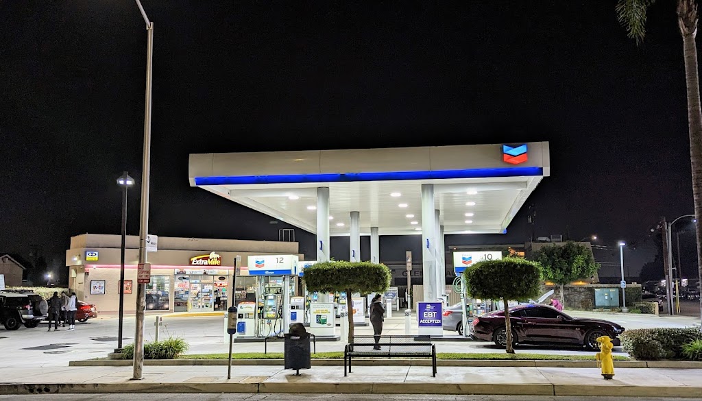 Chevron | 9851 Imperial Hwy., Downey, CA 90242, USA | Phone: (562) 401-9604