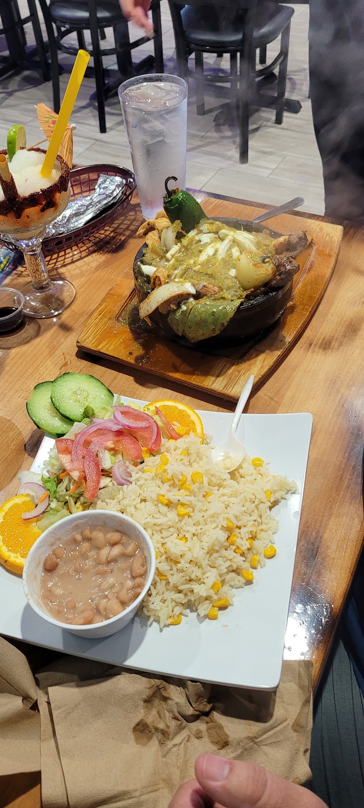 Mariscos Villa Del Mar | 849 N Sunset Ave, La Puente, CA 91744, USA | Phone: (626) 426-4430