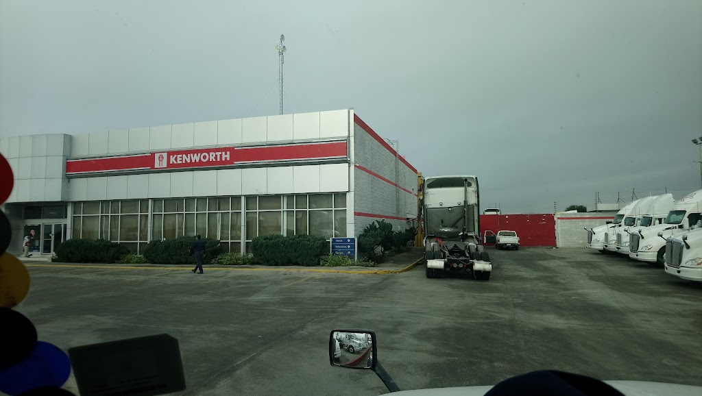 Kenworth Río Bravo | Carretera Monterrey-Laredo KM 208 S/N America 14, Granjas Treviño, 88293 Nuevo Laredo, Tamps., Mexico | Phone: 867 711 1800