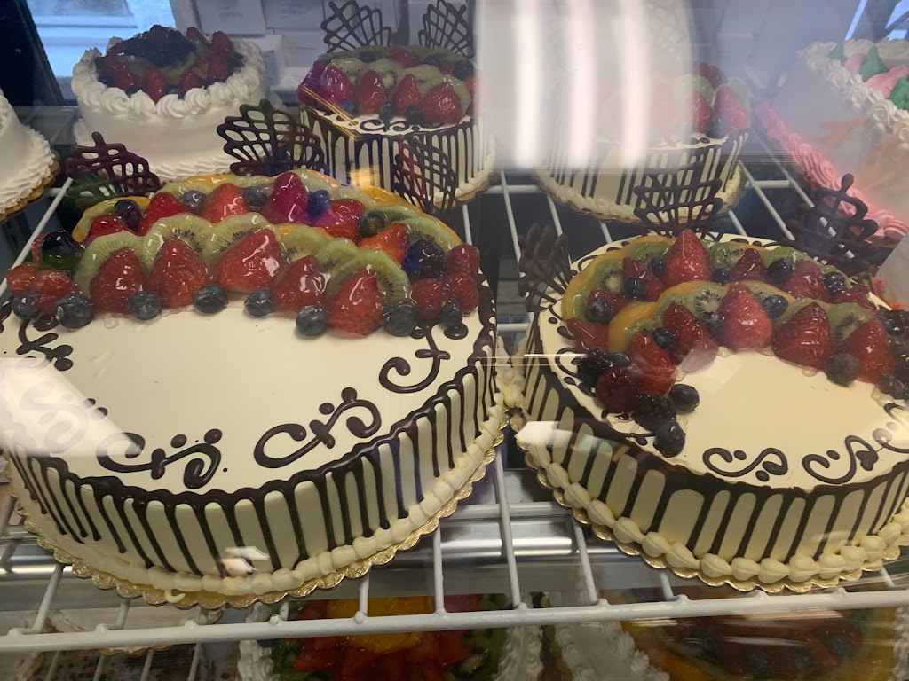Salvadorean Bakery and Restaurant Inc. | 1719 SW Roxbury St, Seattle, WA 98106, USA | Phone: (206) 762-4064