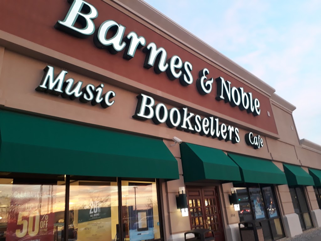 Barnes & Noble | 4940 Monroe St, Toledo, OH 43623, USA | Phone: (419) 472-6164