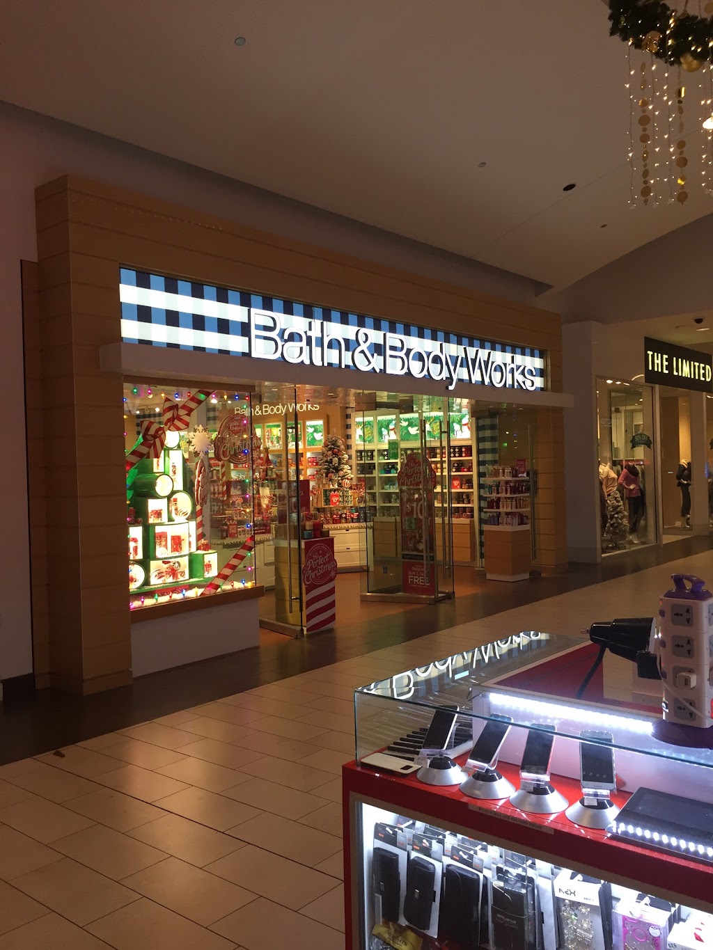 Bath & Body Works | 337 Los Cerritos Center, Cerritos, CA 90703, USA | Phone: (562) 865-5137