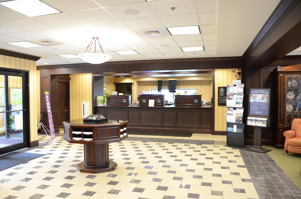 Highland Park Bank & Trust | 1949 St Johns Ave, Highland Park, IL 60035 | Phone: (847) 432-9988