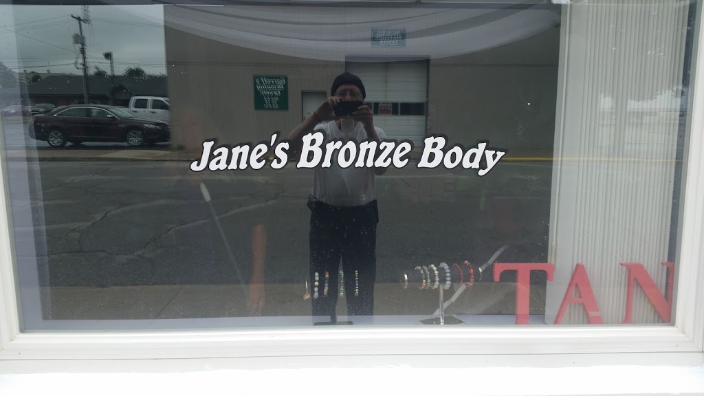 Bronze Body & Beauty Shoppe | 116 N Cowen St, Garrett, IN 46738, USA | Phone: (260) 357-3335