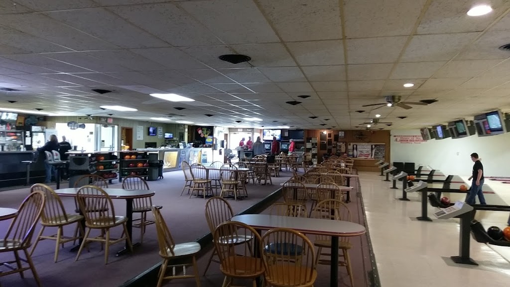 Madison Bowling Lanes | 690 N Main St, London, OH 43140, USA | Phone: (740) 852-1976