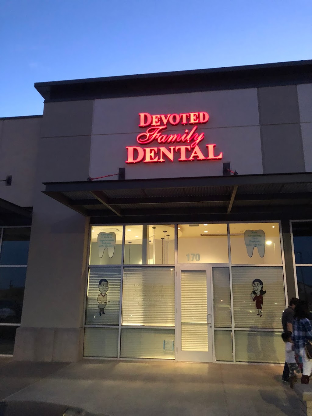 Devoted Family Dental Phoenix | 2750 W Dove Valley Rd #170, Phoenix, AZ 85085, USA | Phone: (623) 444-6222