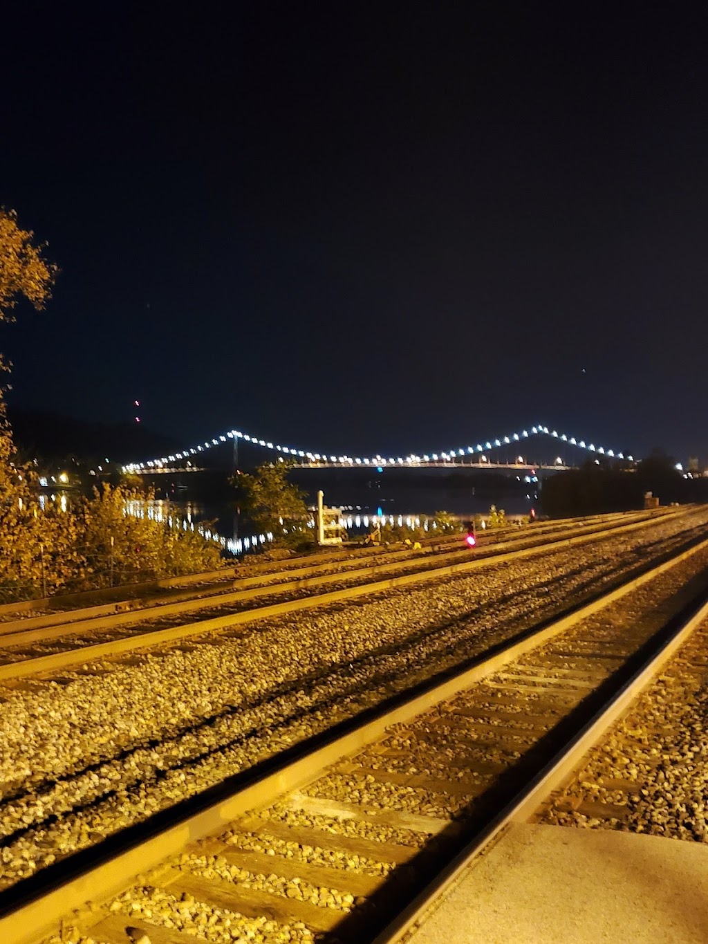 Maysville | West Front Street &, Rosemary Clooney St, Maysville, KY 41056, USA | Phone: (800) 872-7245