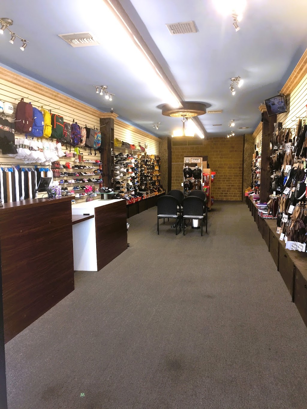 Comfy Shoes | 16501 Leffingwell Rd, Whittier, CA 90603, USA | Phone: (562) 315-5280