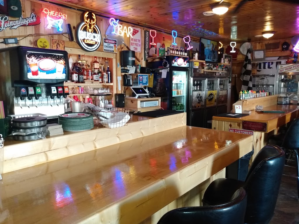 Thee Back Bar @ Thee Upper Crust Pizzeria | 109 N Main St, Pardeeville, WI 53954, USA | Phone: (608) 429-2046