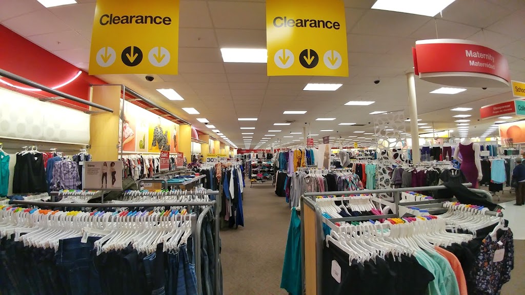 Target | 950 E 33rd St, Signal Hill, CA 90755, USA | Phone: (562) 427-7751