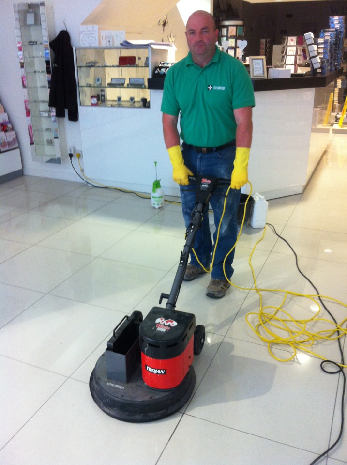 Tile Grout Cleaning Bonham TX | 215 N Main St, Bonham, TX 75418, USA | Phone: (430) 558-4931