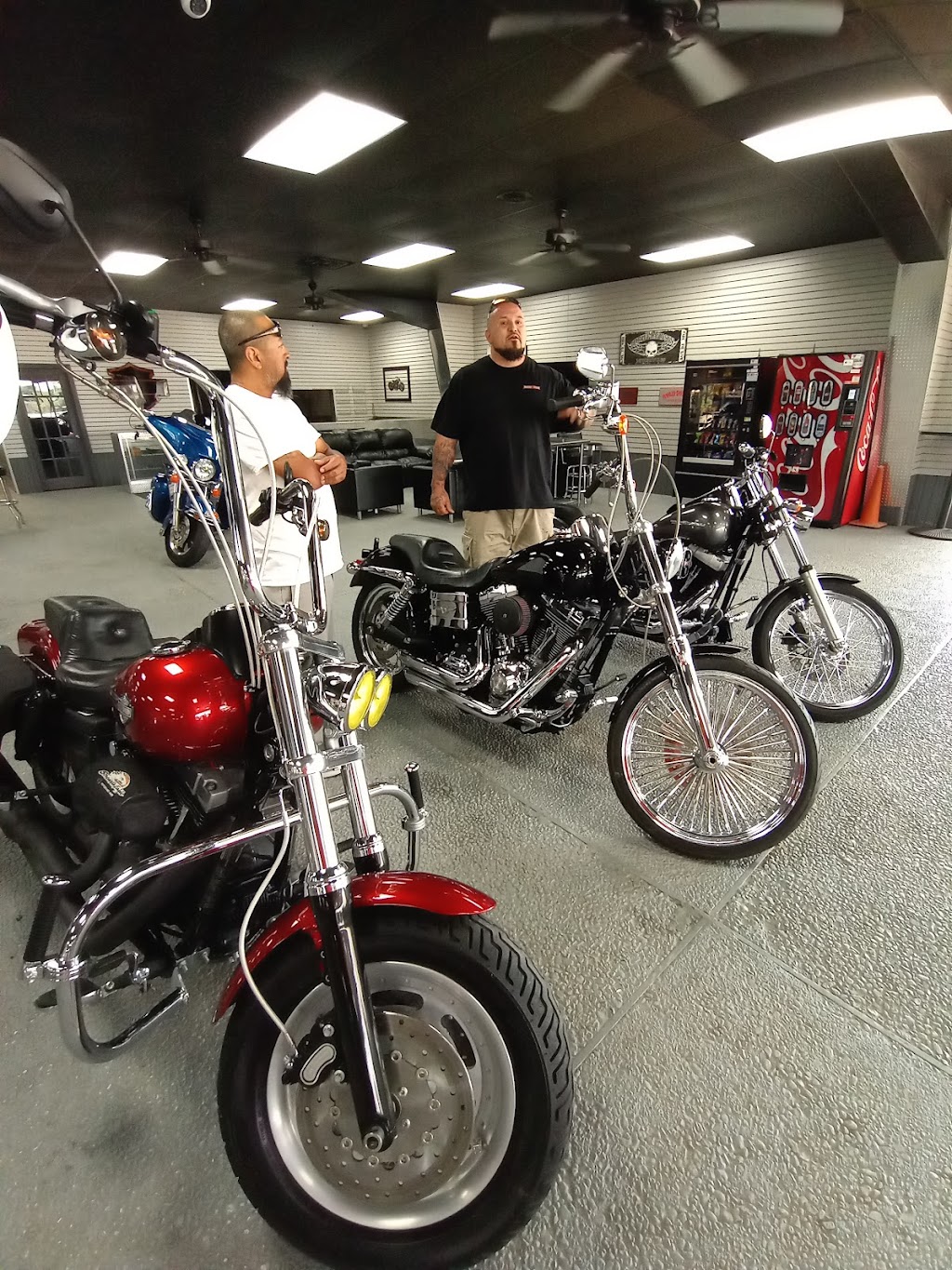 Red Dirt Motorcycle Company | 2401 S Loop 289, Lubbock, TX 79423 | Phone: (806) 687-7300