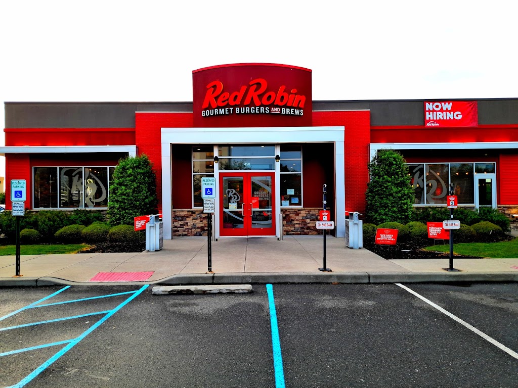 Red Robin Gourmet Burgers and Brews | 450 Harmon Meadow Blvd, Secaucus, NJ 07094, USA | Phone: (201) 471-9795