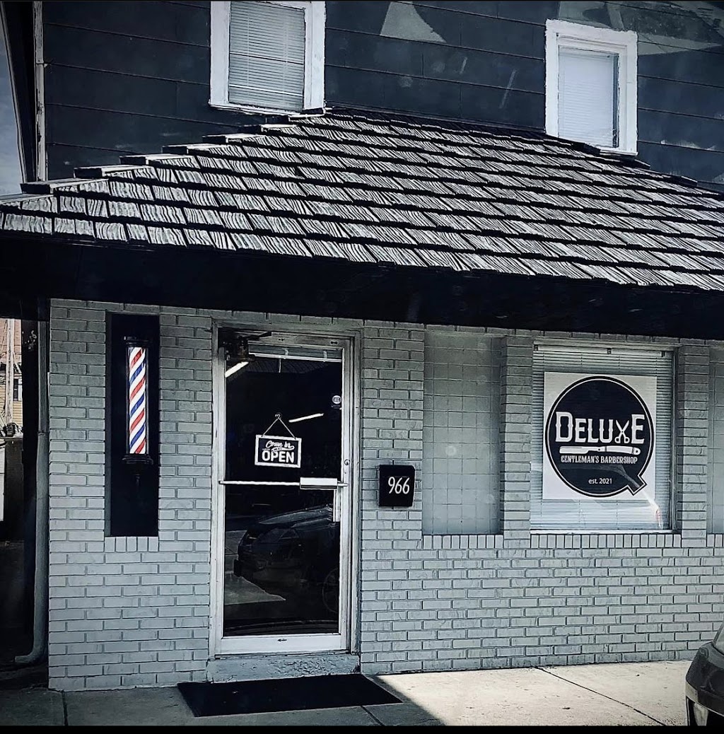 Deluxe Gentlemans Barbershop | 966 Main St, Follansbee, WV 26037, USA | Phone: (304) 374-6127