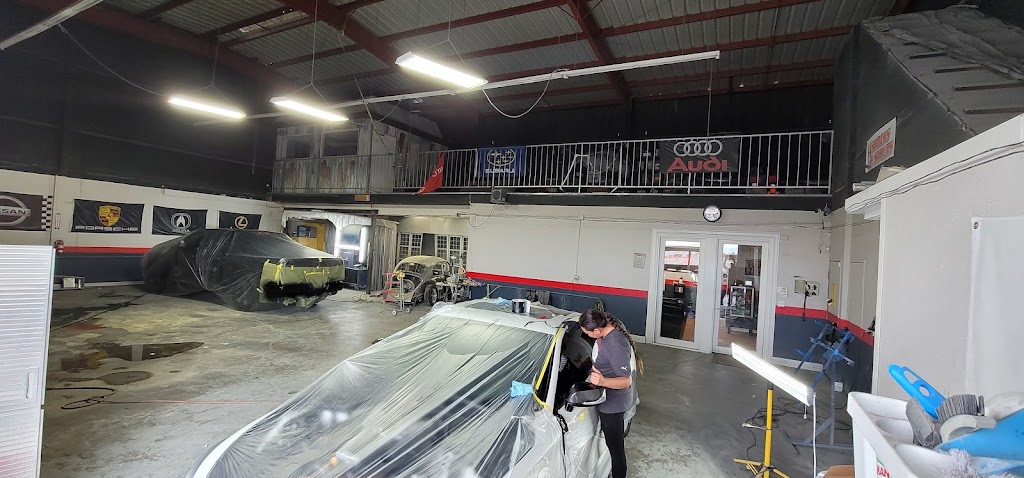 Lecks Auto Body | 150 S Fourth St, Henderson, NV 89015, USA | Phone: (702) 558-3238