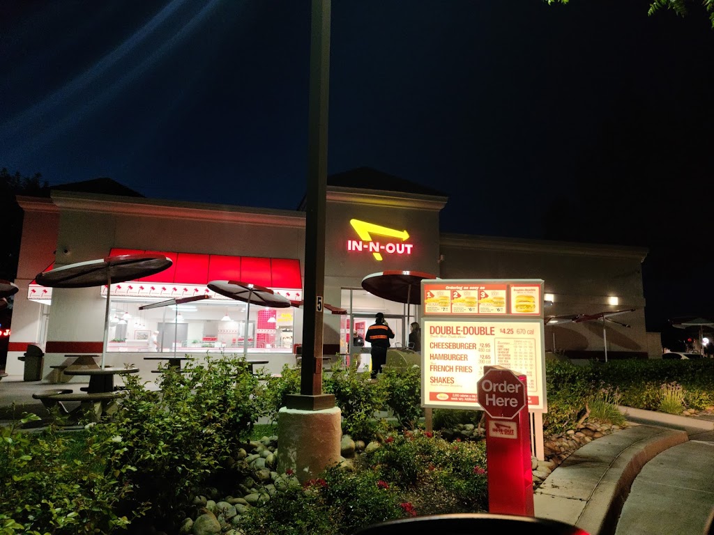 In-N-Out Burger | 3900 Pelandale Ave, Modesto, CA 95356, USA | Phone: (800) 786-1000