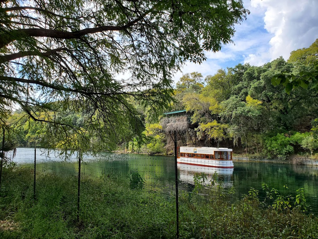 Spring Lake | 201 San Marcos Springs Dr, San Marcos, TX 78666, USA | Phone: (512) 245-7590