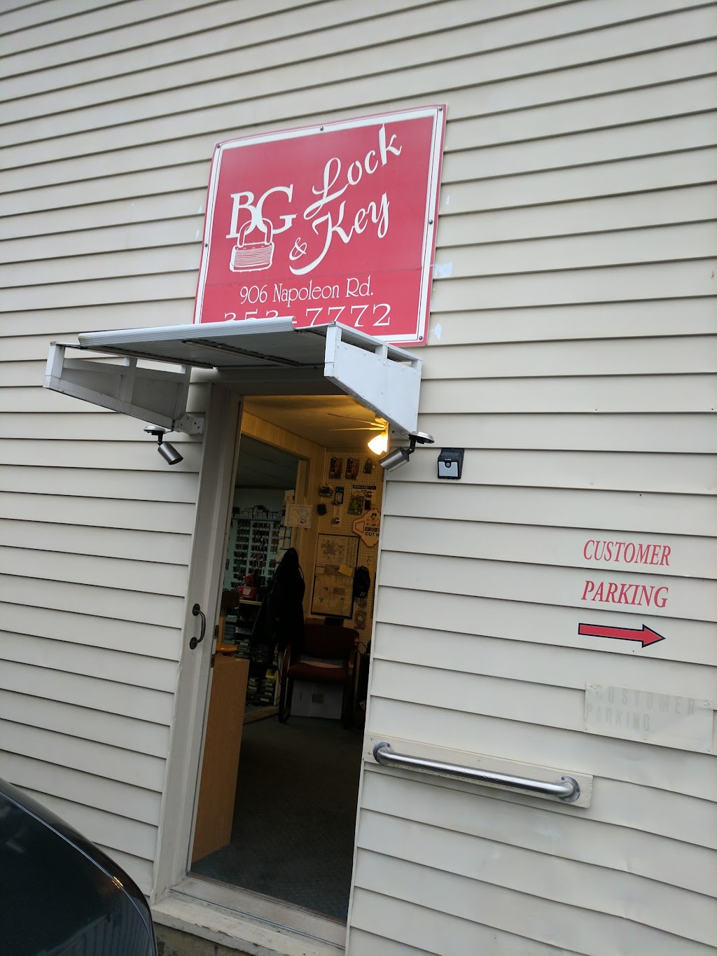 BG Lock & Key | 906 Napoleon Rd, Bowling Green, OH 43402, USA | Phone: (419) 353-7772