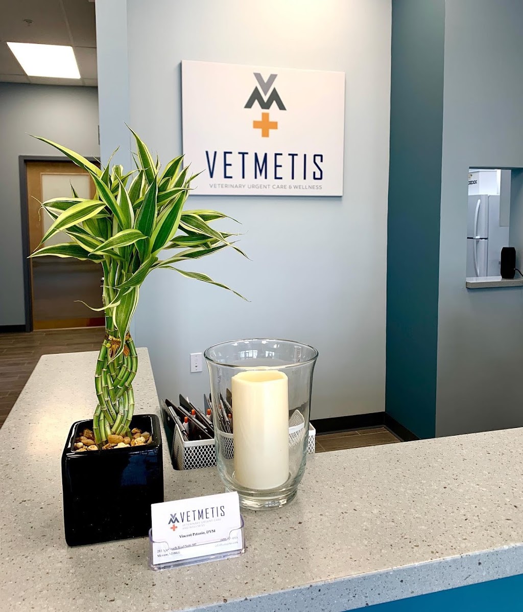 Vetmetis Veterinary Urgent Care and Wellness | 211 Applegarth Rd #102, Monroe Township, NJ 08831, USA | Phone: (609) 235-4313