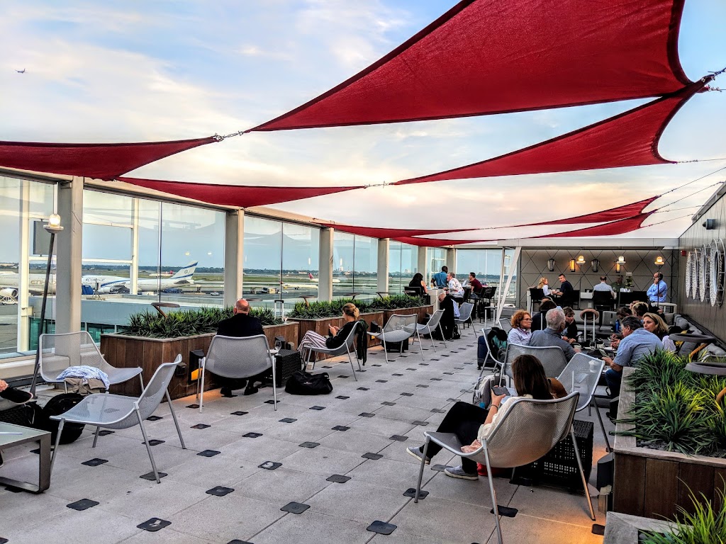 Delta Airlines | John F. Kennedy International Airport, Terminal 4, Queens, NY 11430, USA | Phone: (800) 221-1212