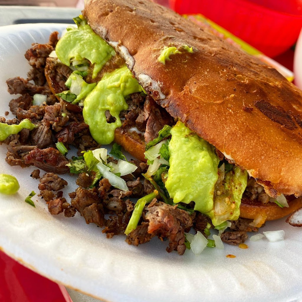 Tacos El Pistolon | 10485 Locust Ave, Bloomington, CA 92316, USA | Phone: (909) 313-6111