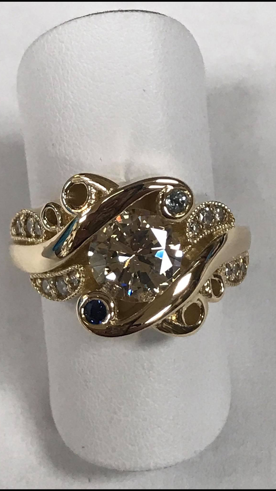 Jewelry Connection Inc | 956 Brookwood Center, Fenton, MO 63026, USA | Phone: (636) 349-0292