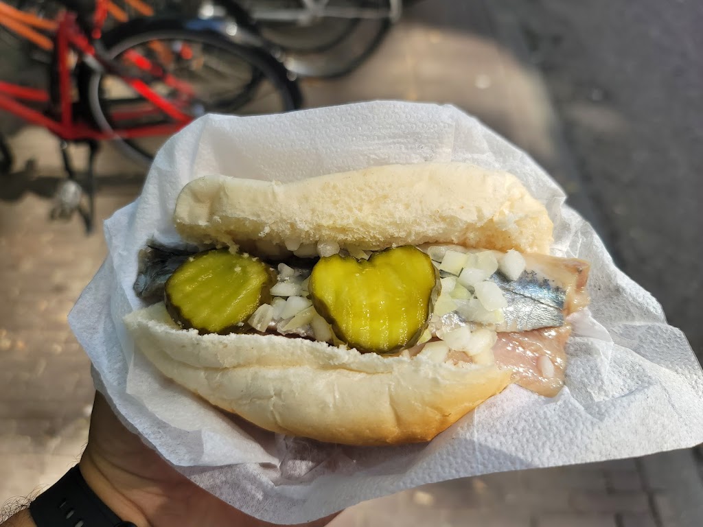 Herring Stall Jonk | Spui 7a, 1012 WX Amsterdam, Netherlands | Phone: 06 33933103