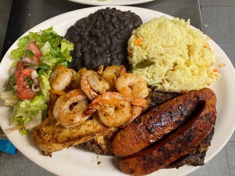 El Metapaneco Restaurant | 207 Broadway, Newburgh, NY 12550, USA | Phone: (845) 219-1053