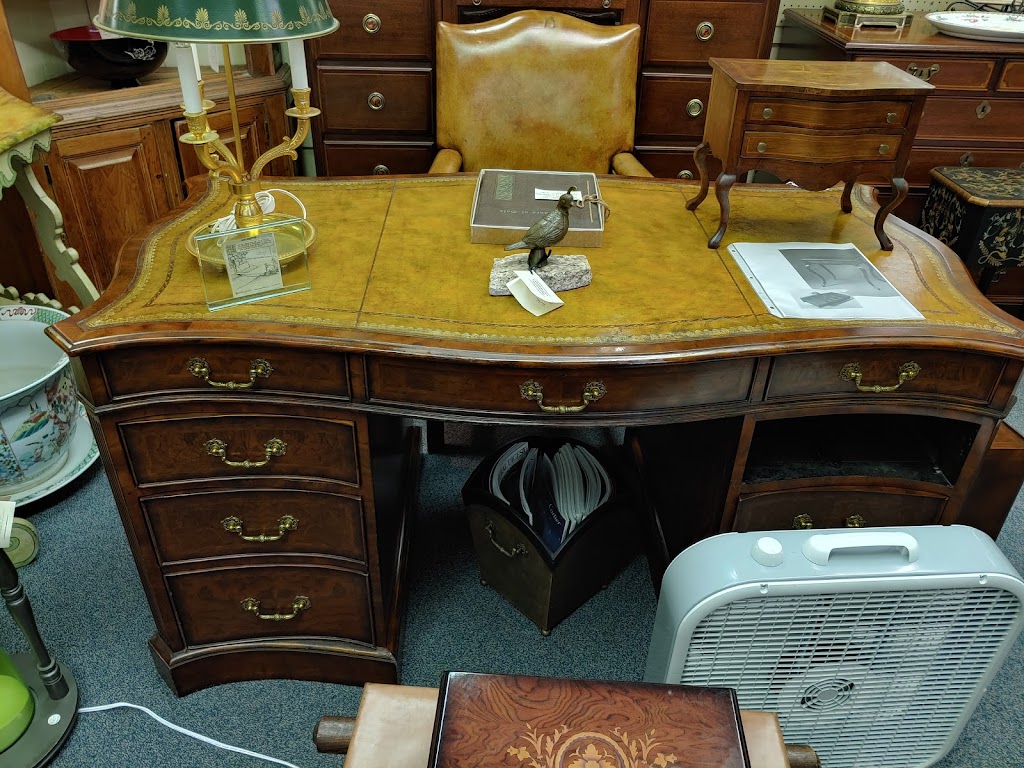 Athens Schoolhouse Antiques | 6270 Athens Walnut Hill Rd, Lexington, KY 40515, USA | Phone: (859) 255-7309