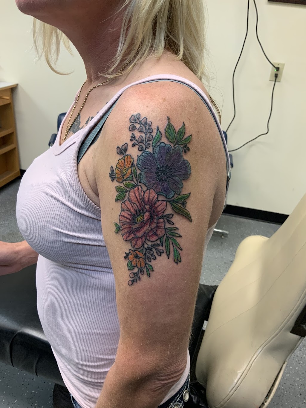 Full Spectrum Tattoo | 86 Meramec Valley Plaza, Valley Park, MO 63088, USA | Phone: (636) 225-4456