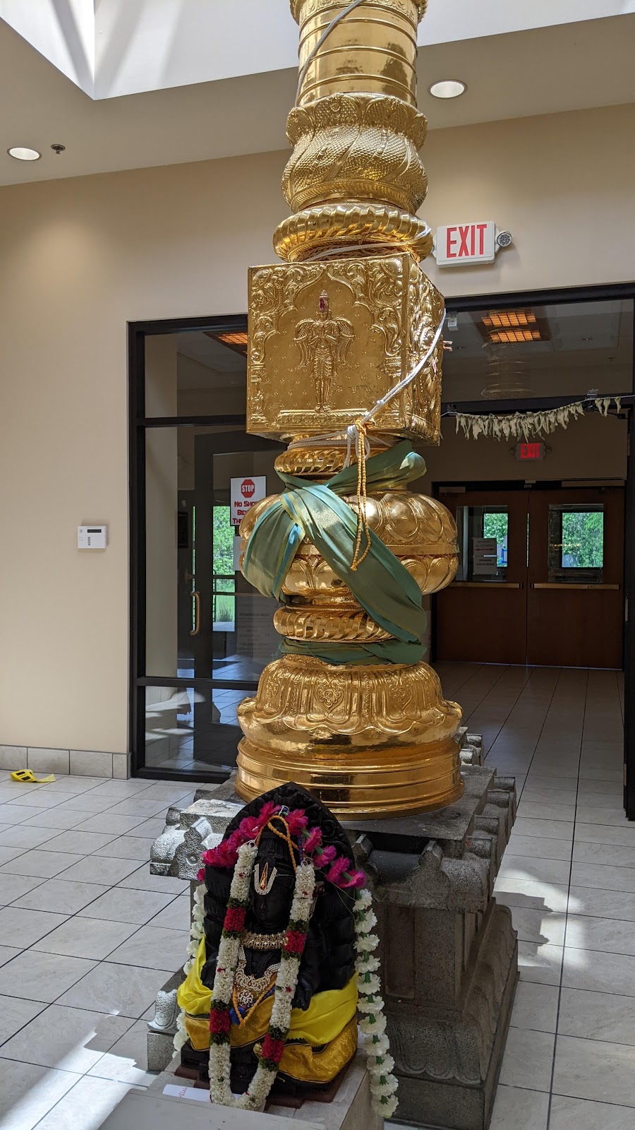 Hindu Temple of Wisconsin | W243N4063 Pewaukee Rd, Pewaukee, WI 53072, USA | Phone: (262) 695-1200