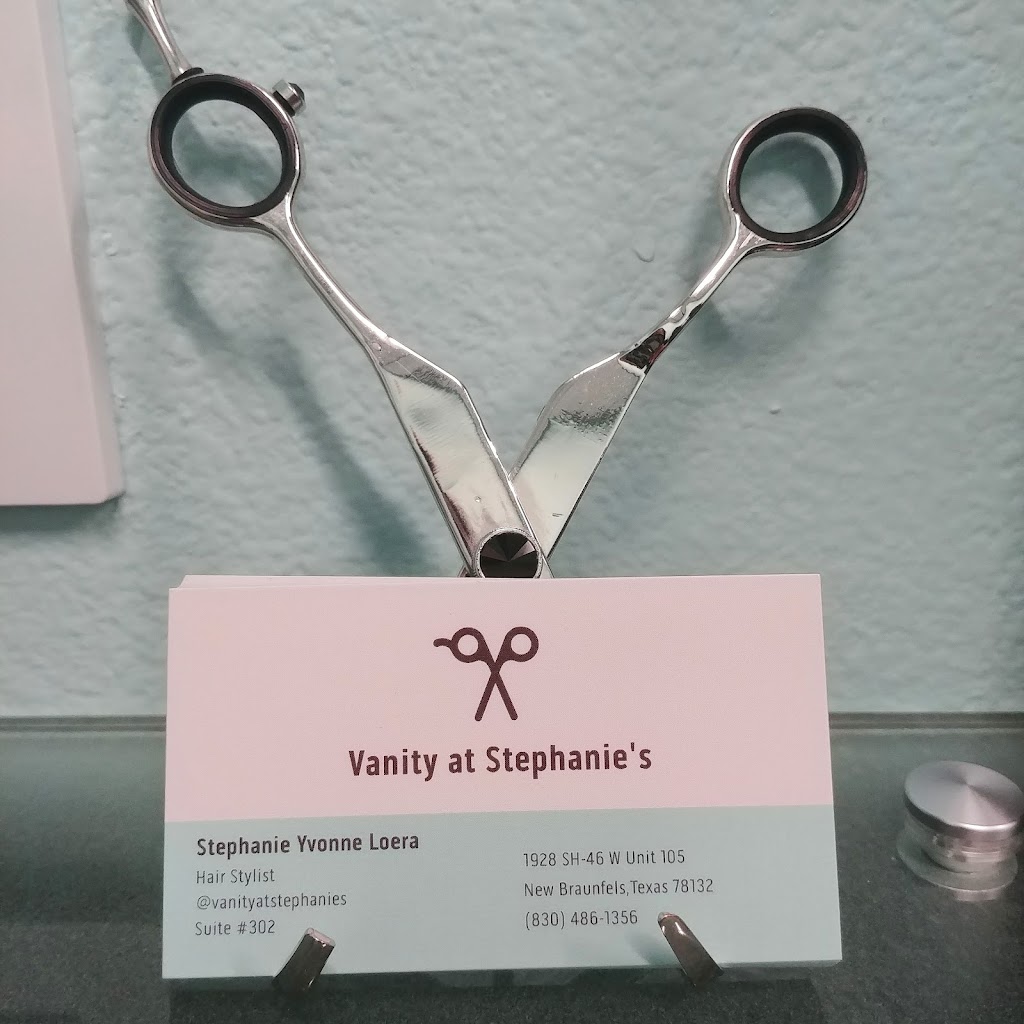 Vanity at Stephanies | 1928 TX-46 Unit 105, New Braunfels, TX 78132, USA | Phone: (830) 486-1356