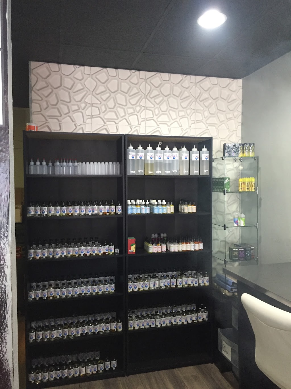 Liquid Vape House | 3421 E Tropicana Ave, Las Vegas, NV 89121, USA | Phone: (702) 331-3030