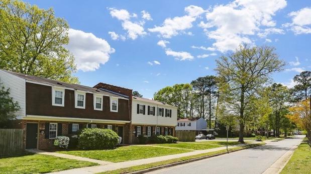 Hickory Point Townhomes | 399-A Hickory Point Blvd, Newport News, VA 23608, USA | Phone: (844) 748-9117