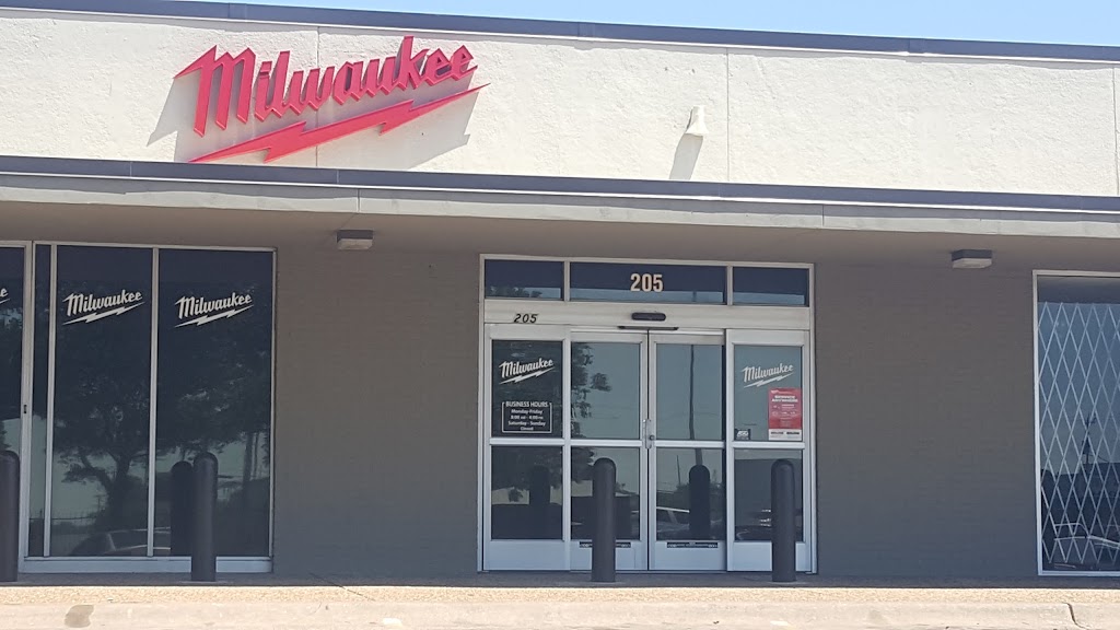 Milwaukee Tool (Dallas) | 1625 W Mockingbird Ln Suite 205, Dallas, TX 75235, USA | Phone: (800) 729-3878