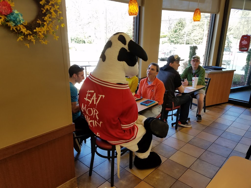 Chick-fil-A | 5901 W Friendly Ave, Greensboro, NC 27410, USA | Phone: (336) 854-5411