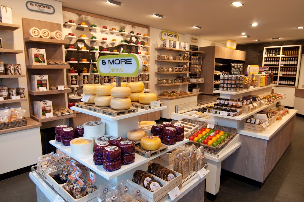Cheese & More Flower Market | Singel 540, 1017 AZ Amsterdam, Netherlands | Phone: 06 23843408