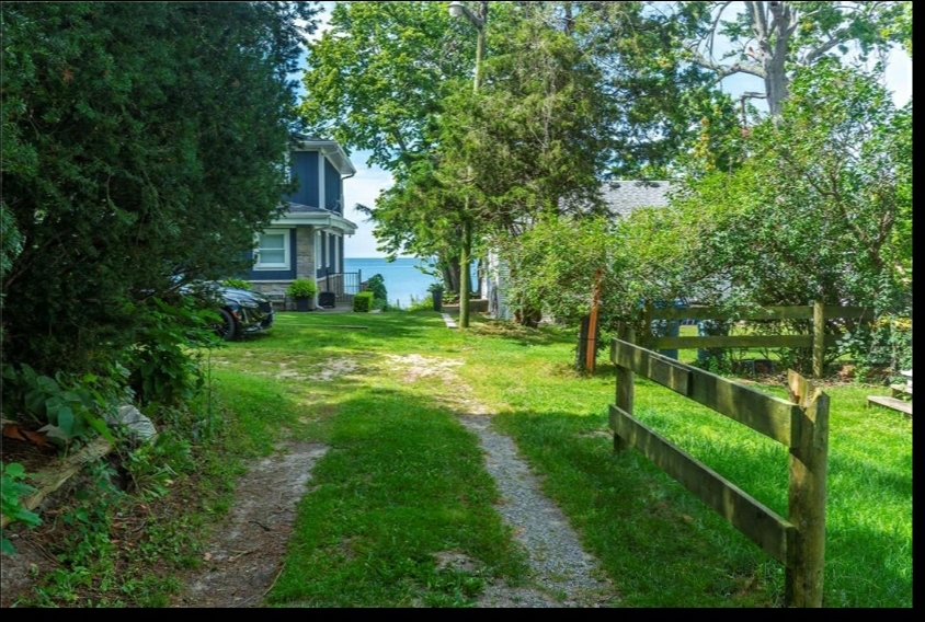 The Beach Cottage | 12209 Lakeshore Rd, Wainfleet, ON L0S 1V0, Canada | Phone: (416) 648-5322