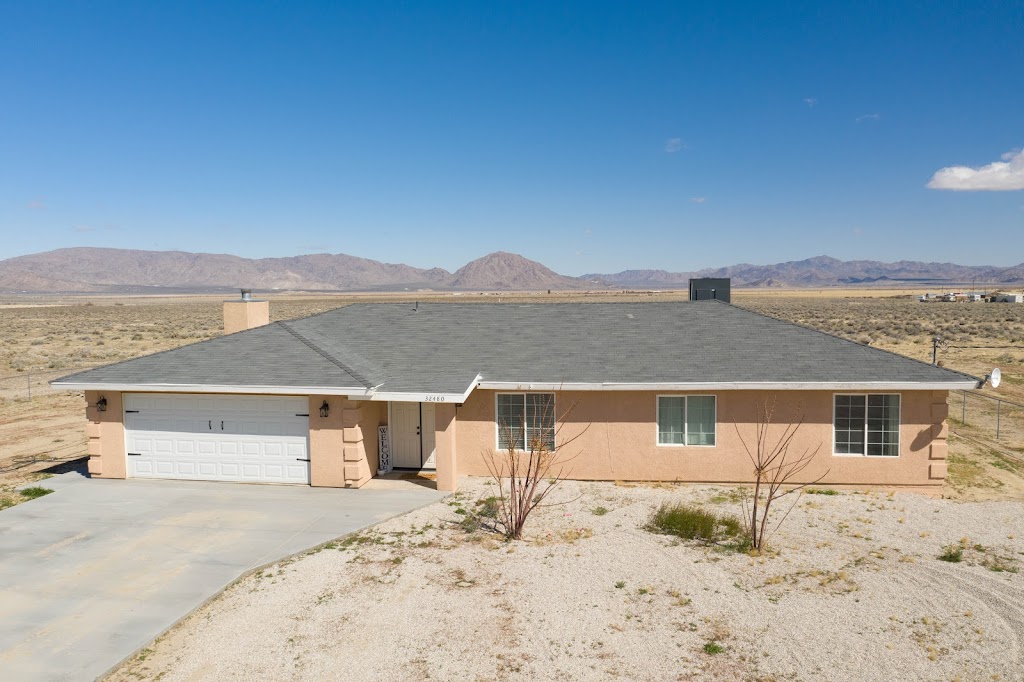 Braelynn Gasper - Realtor | 32838 Old Woman Springs Rd, Lucerne Valley, CA 92356, USA | Phone: (760) 953-3328