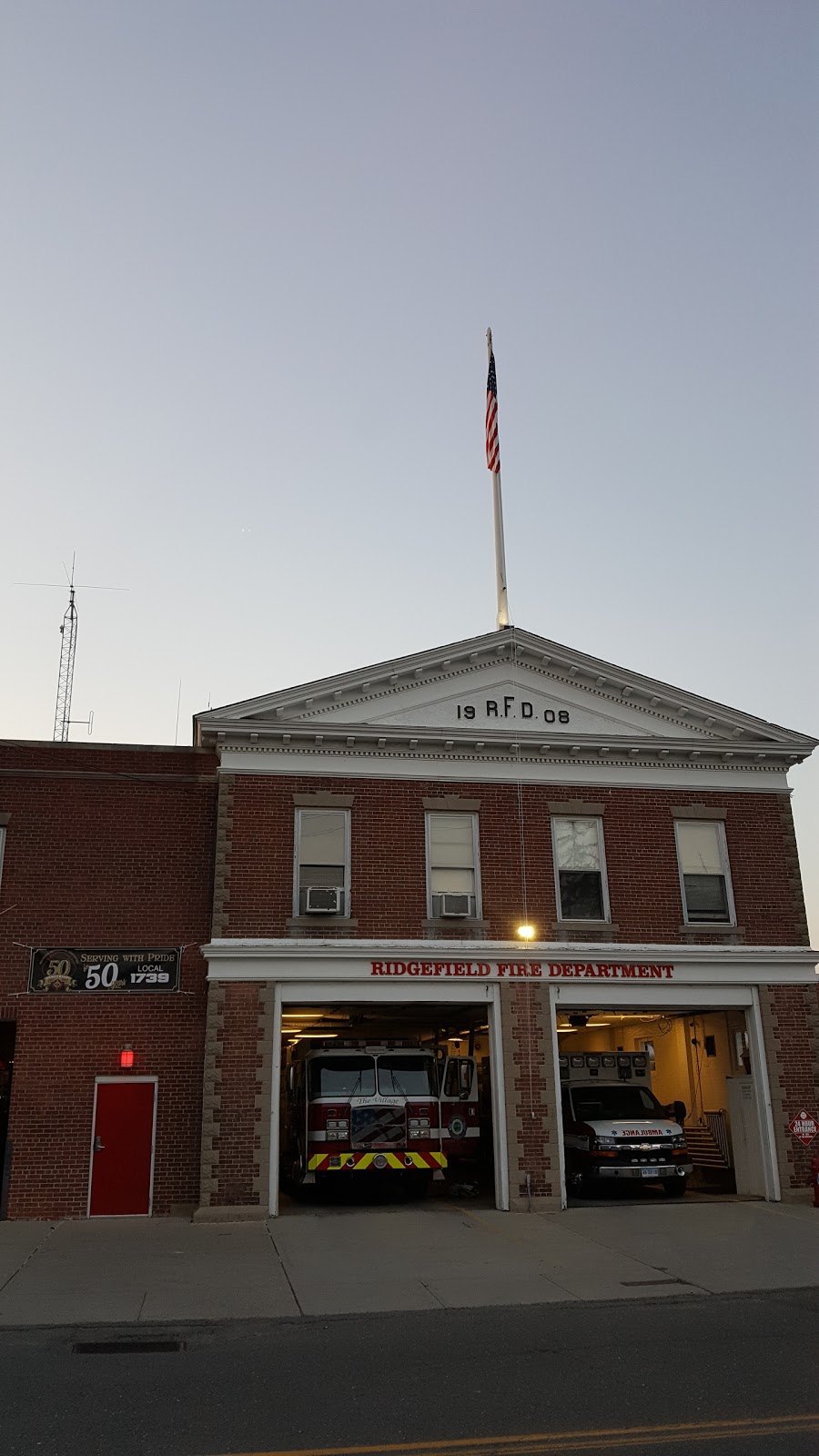 Ridgefield Volunteer Fire Department | 6 Catoonah St, Ridgefield, CT 06877, USA | Phone: (203) 431-2730